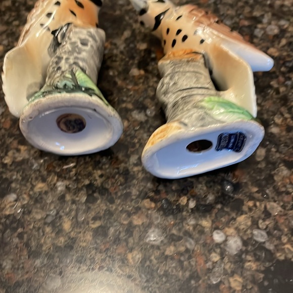 Vintage Enesco Japan Bird Salt & Pepper Shakers - Picture 4 of 7
